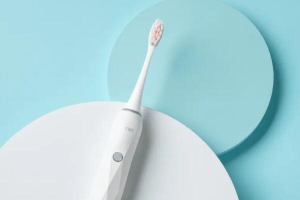 電動(dòng)牙刷的危害，這三類(lèi)人群不適合用電動(dòng)牙刷
