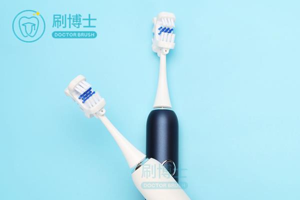電動(dòng)牙刷好還是普通牙刷對(duì)牙齒好？不同類(lèi)型的牙刷使用方法