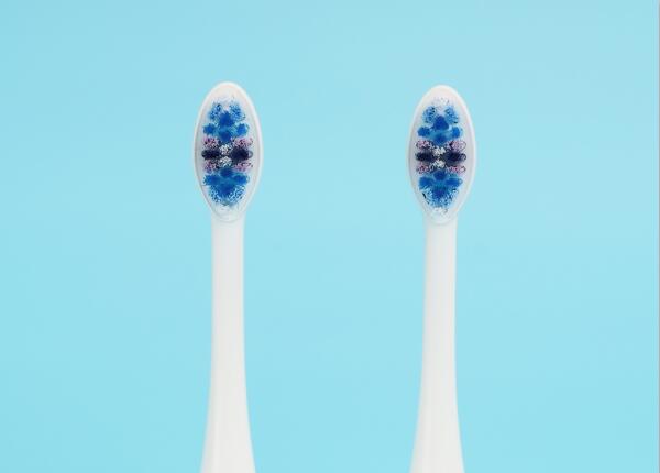 電動(dòng)牙刷刷頭什么形狀好？平的好還是不平的好？