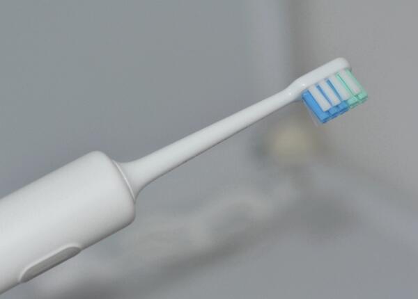 電動(dòng)牙刷要用牙膏嗎？電動(dòng)牙刷使用常識科普