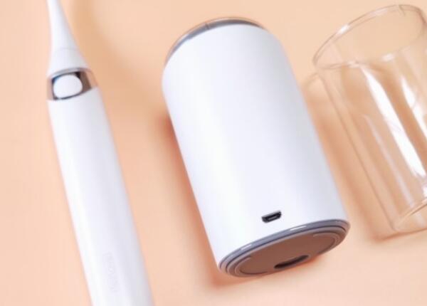 牙刷充電方式選擇：電動(dòng)牙刷是無(wú)線充電好還是有線好？